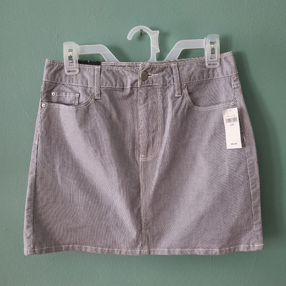 GAP Dresses & Skirts - Gap Blue Pinstripe Mini Skirt Size 2